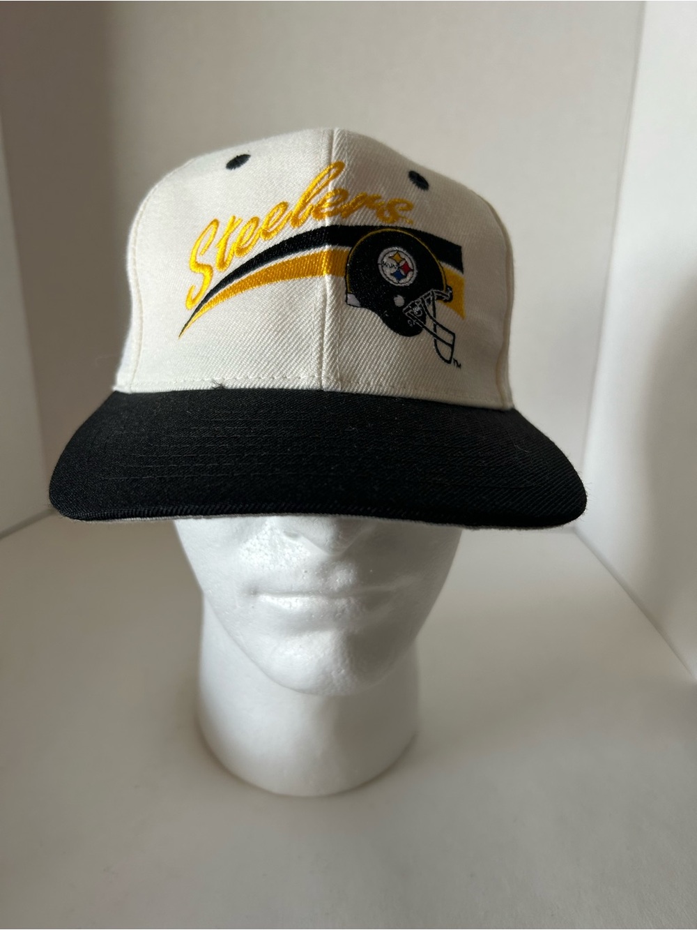 Vintage Pittsburgh Steelers Two-Tone Logo Cap - White & Black Fitted Hat Size 7